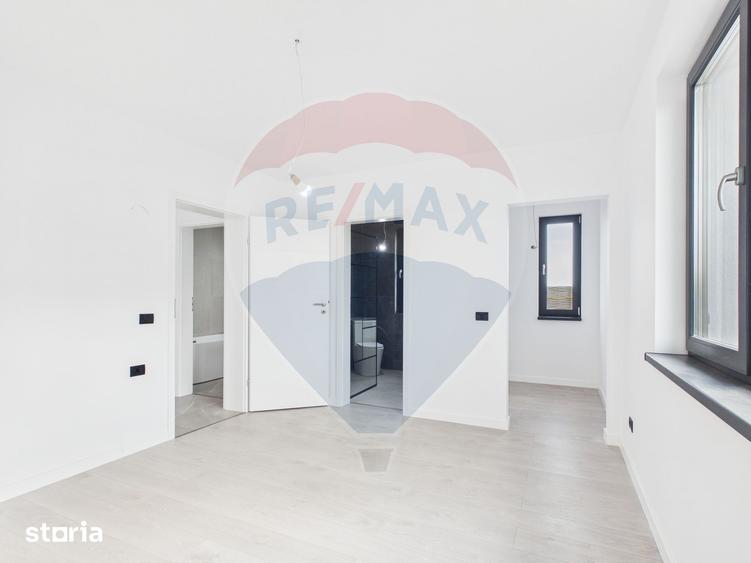 Casă cu 4 camere cu Teren 508 Mp în Central