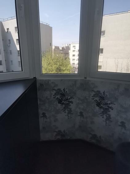 Garsonieră decomandată în Decebal