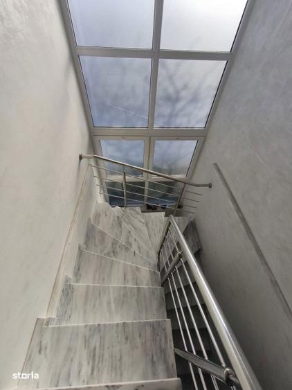 Casă cu 4 camere cu Teren 1500 Mp în Vicovu de Sus