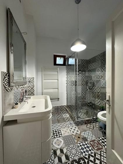 Casă individuală cu 3 camere cu Canalizare în Baciu