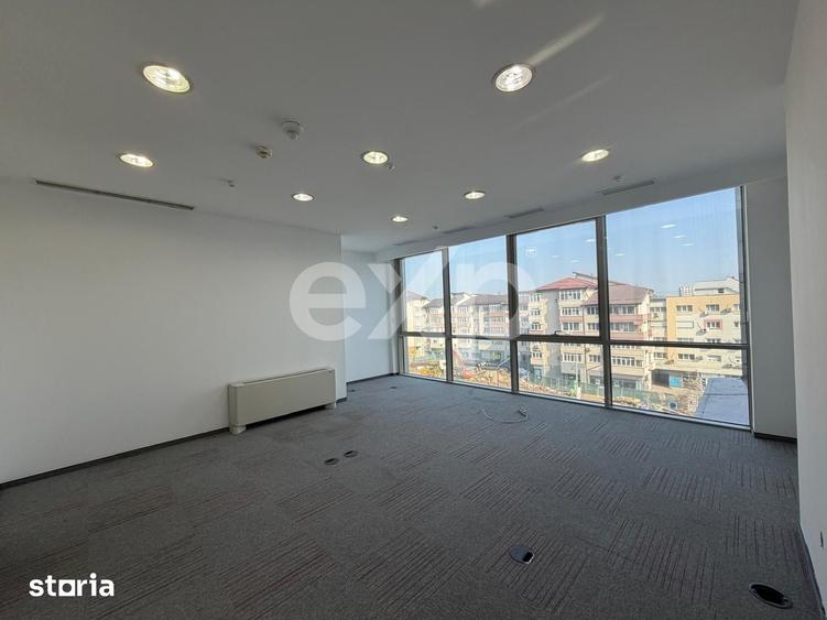 Spațiu comercial, de 299.7 mp, în Băneasa