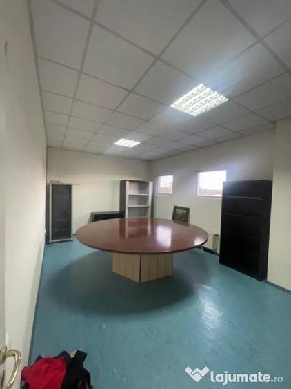 Spațiu comercial, de 102 mp, în Independenței