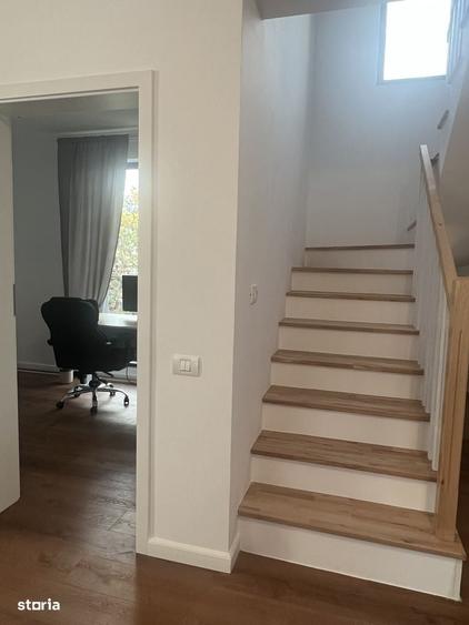 Casă cu 3 camere cu Teren 350 Mp în Central