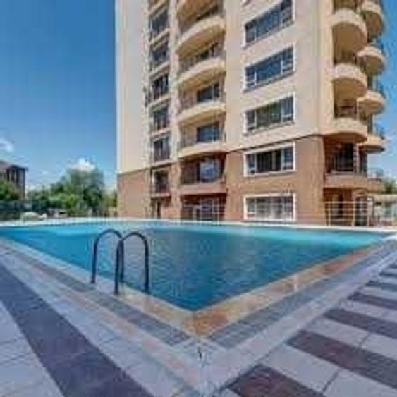 Apartament cu 4 camere decomandat în Dobroești