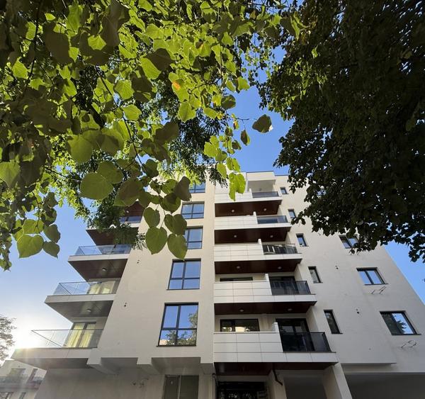 Apartament cu 3 camere decomandat în Eminescu