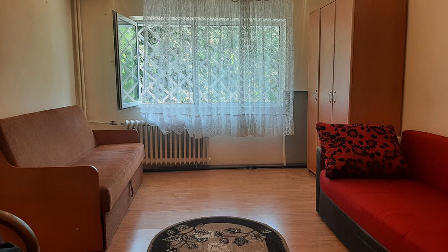 Apartament cu 2 camere decomandat în Rahova — fotografia 3