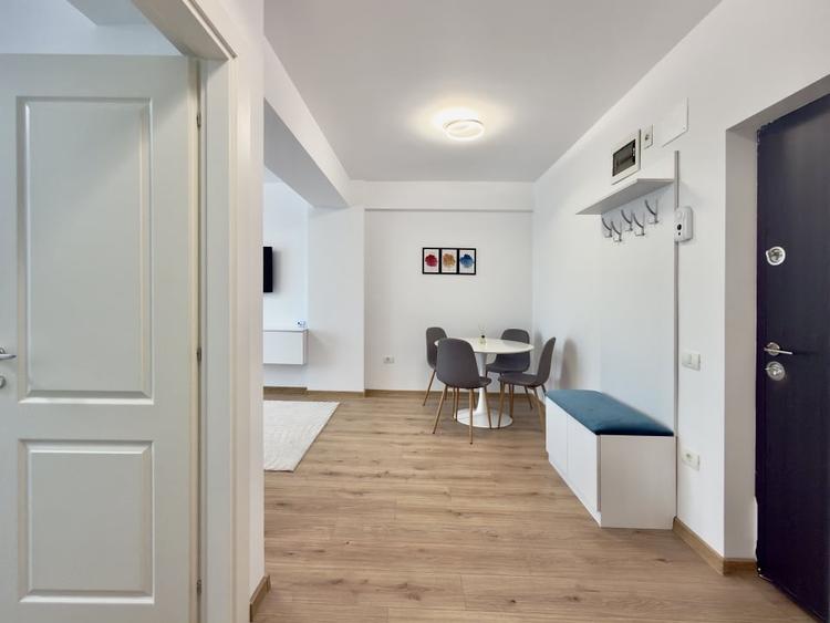 Apartament cu 2 camere decomandat în Tomis Plus