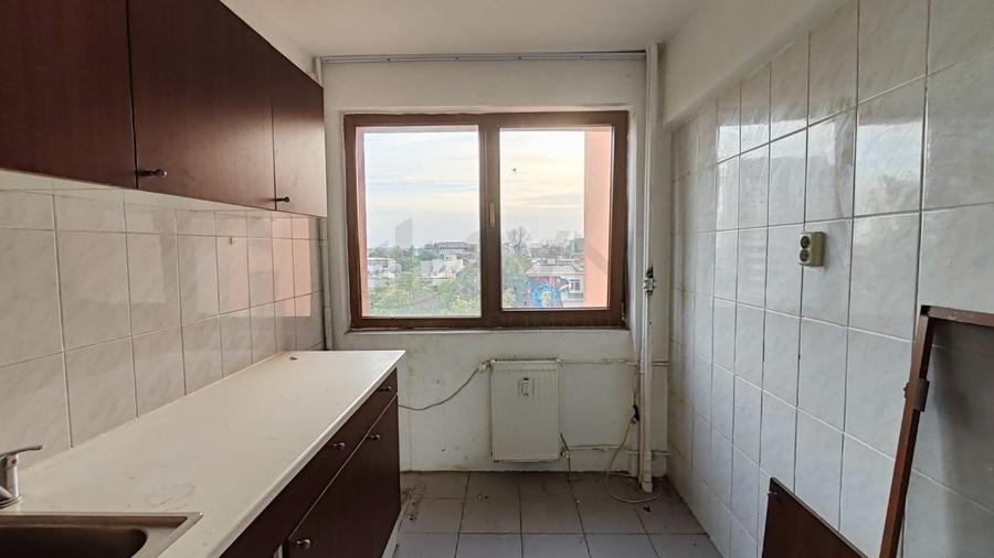Apartament cu 2 camere semidecomandat în Mihai Bravu