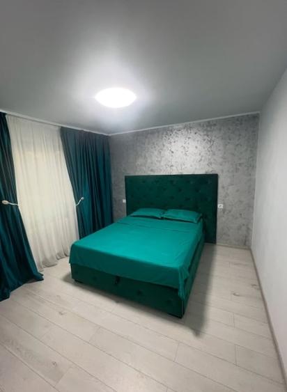 Apartament cu 2 camere decomandat în Micro 17
