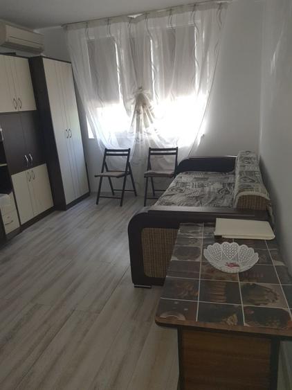 Garsonieră semidecomandată în Micro 19