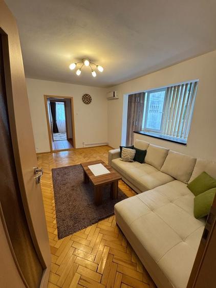 Apartament cu 2 camere semidecomandat în Șagului