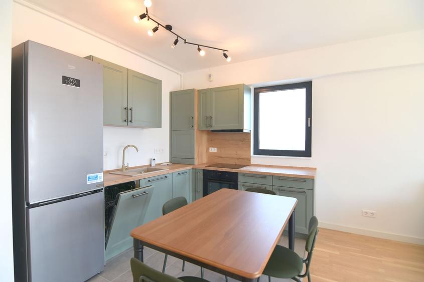 Apartament cu 2 camere, mobilat în Complex Studențesc
