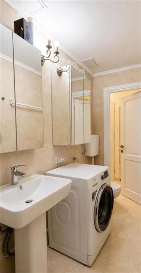 Apartament cu 3 camere semidecomandat, mobilat în Floreasca