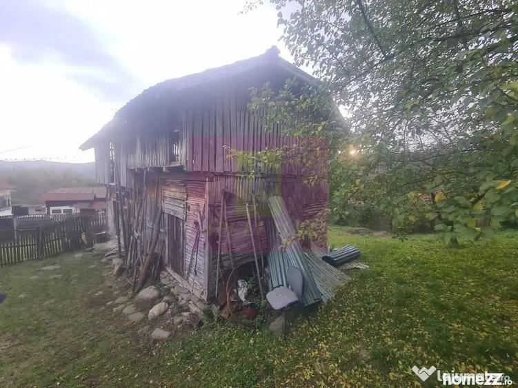 Casă cu 3 camere cu Teren 3410 Mp în Aluniș