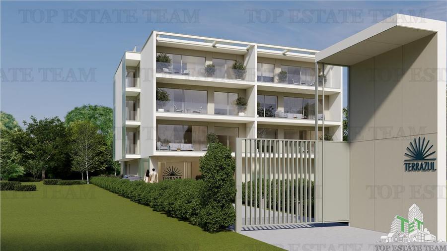Penthouse cu 4 camere decomandat în Central