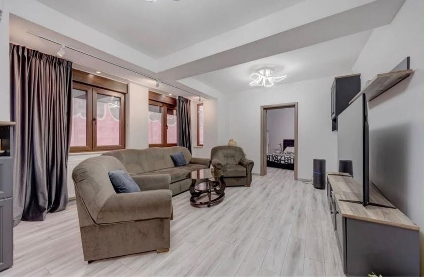 Apartament cu 3 camere decomandat în Central