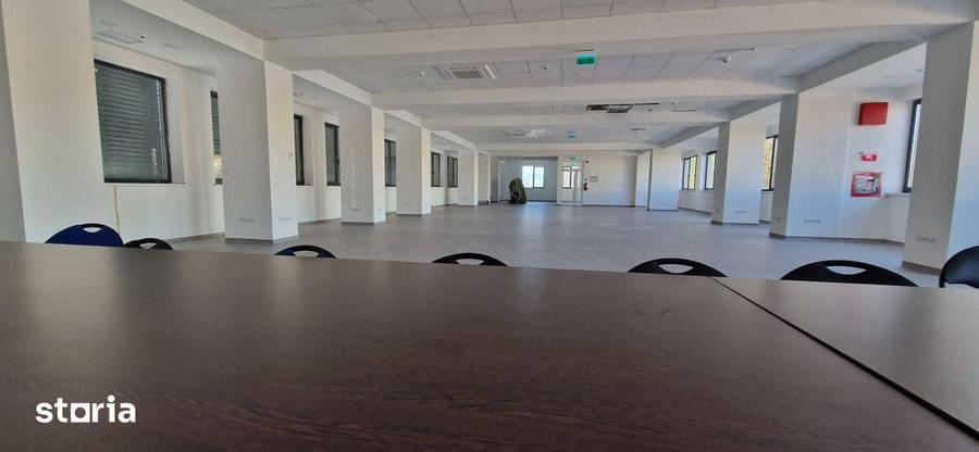 Garsonieră în Vest