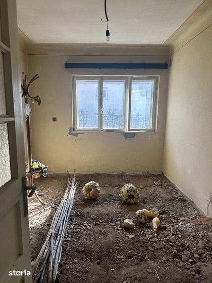 Casă cu 3 camere cu Teren 250 Mp în Câmpina