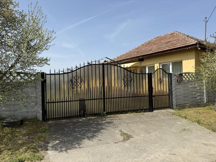 Casă cu 2 camere în Pielești