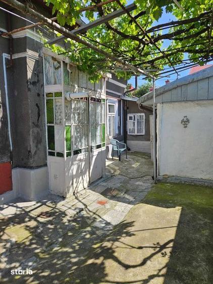 Casă cu 3 camere cu Teren 70 Mp în Ultracentral