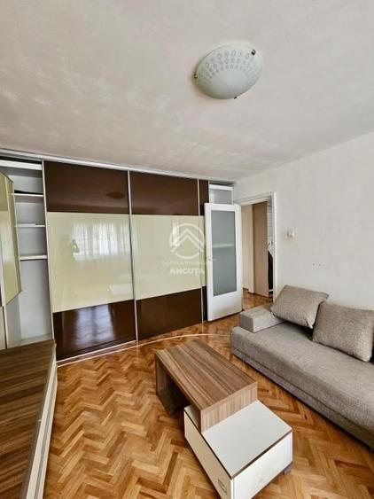 Apartament cu 3 camere decomandat în Mărăști