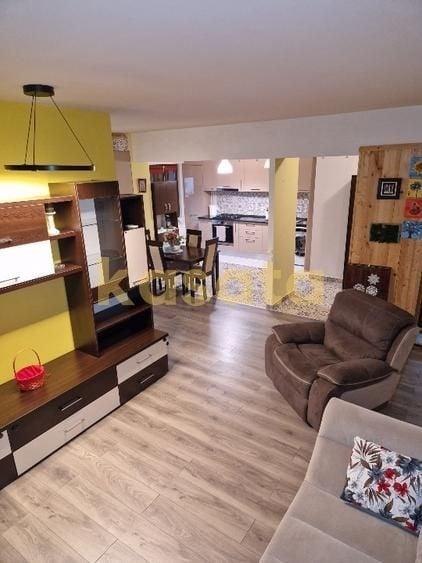 Apartament cu 3 camere decomandat în Grozăvești