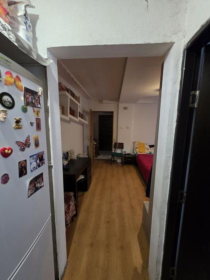 Apartament cu 2 camere semidecomandat în Rahova