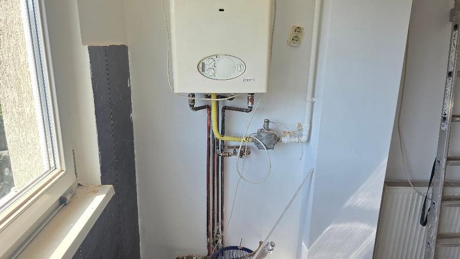 Vand apartament cu 2 camere decomandat Deva, zona Eminescu (Politie) - 5