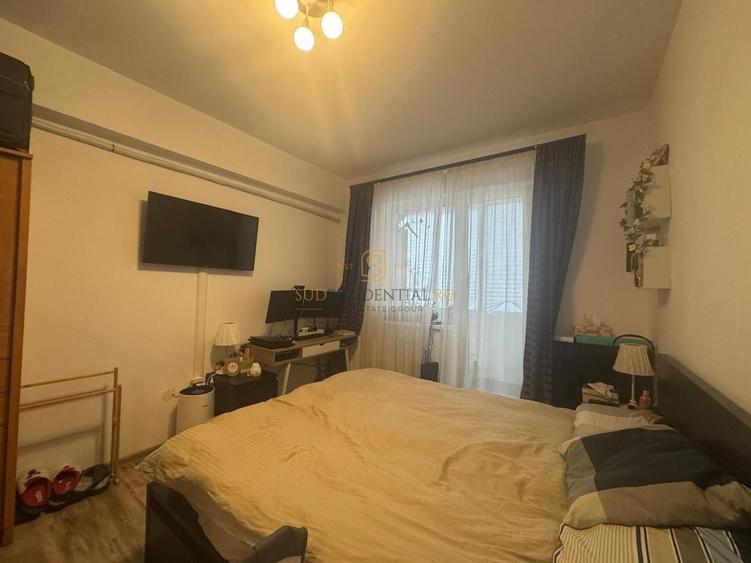 Apartament cu 3 camere semidecomandat, mobilat în Rahova