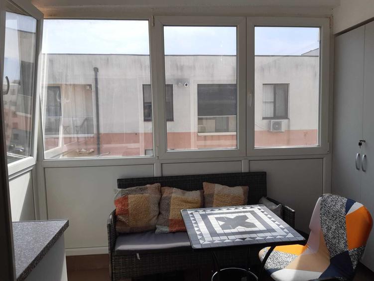 Apartament cu 2 camere semidecomandat în Inel II