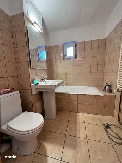 Apartament 3 camere, decomandat, cartier Sarari, zona Liceu Henri Coan - 3