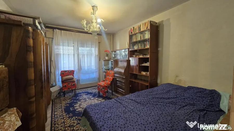 Apartament cu 3 camere semidecomandat în Națiunile Unite
