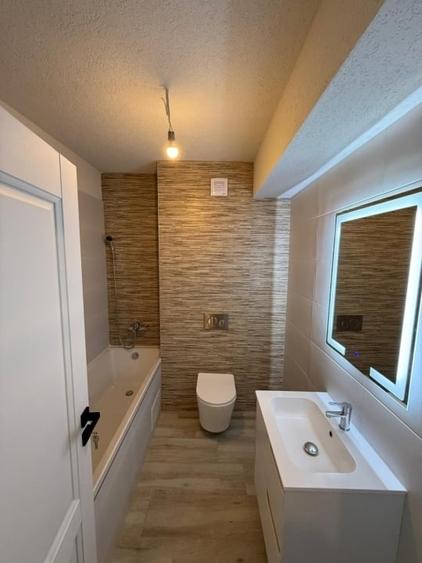 Apartament cu 2 camere decomandat în Valea Lupului