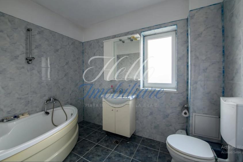 Duplex cu 5 camere cu Canalizare în Florești