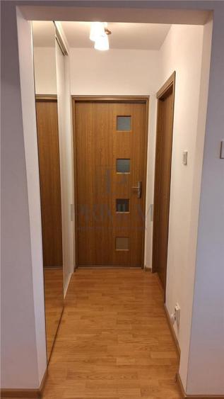 Apartament cu 4 camere decomandat în Complex Studențesc