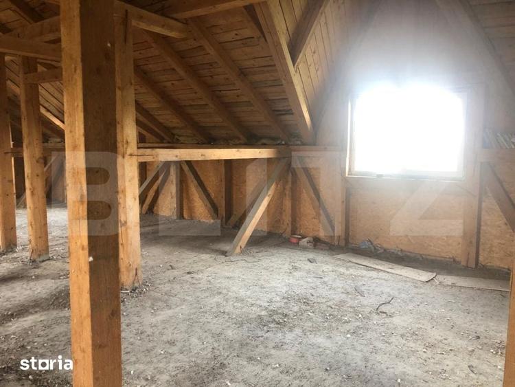 Casă cu 5 camere cu Teren 924 Mp în Florilor
