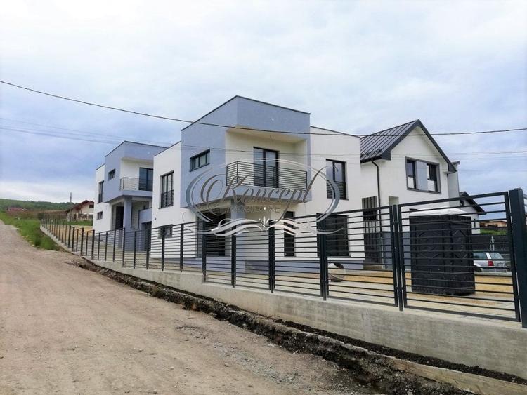 Casă individuală cu 4 camere cu Canalizare în Nord
