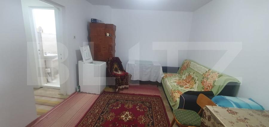 Apartament cu 2 camere semidecomandat, mobilat în Central