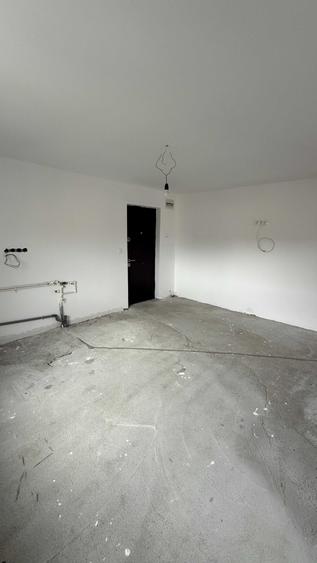 Apartament cu 2 camere decomandat în Slătinioara