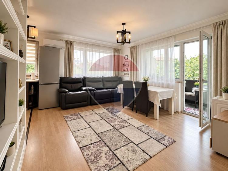 Apartament cu 3 camere decomandat în Blumăna