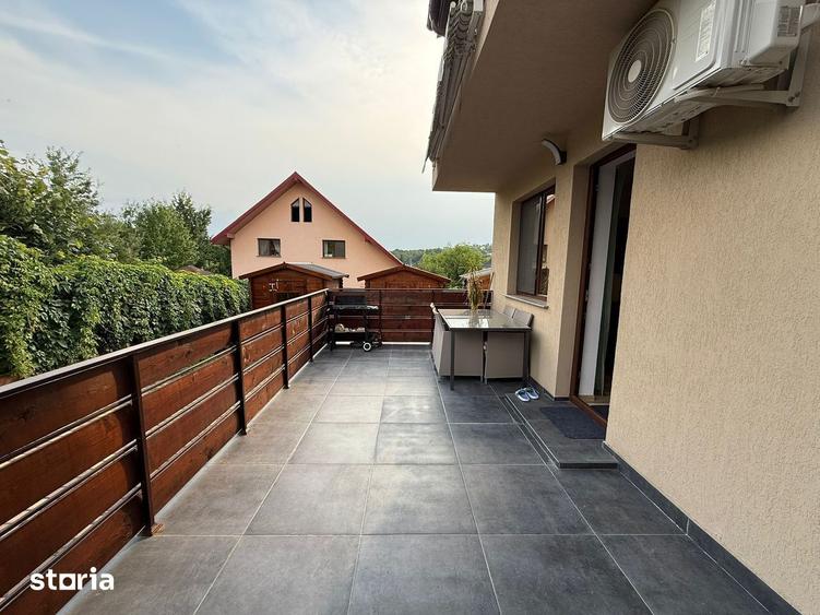 Casă cu 3 camere cu Canalizare în Bucium