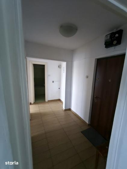 Apartament cu 2 camere decomandat în Boema