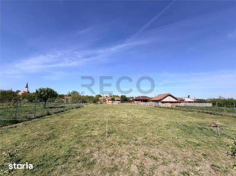 Teren de 1061 mp, în Biharia