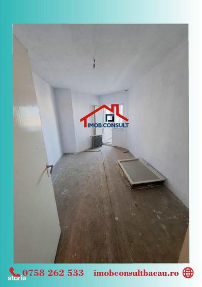 Apartament cu 3 camere decomandat în Banca Națională