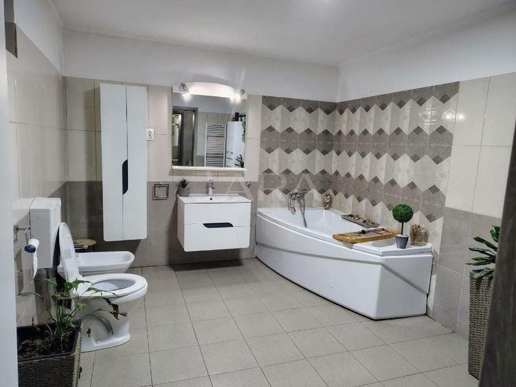 Duplex cu 3 camere cu Canalizare în Mărăști