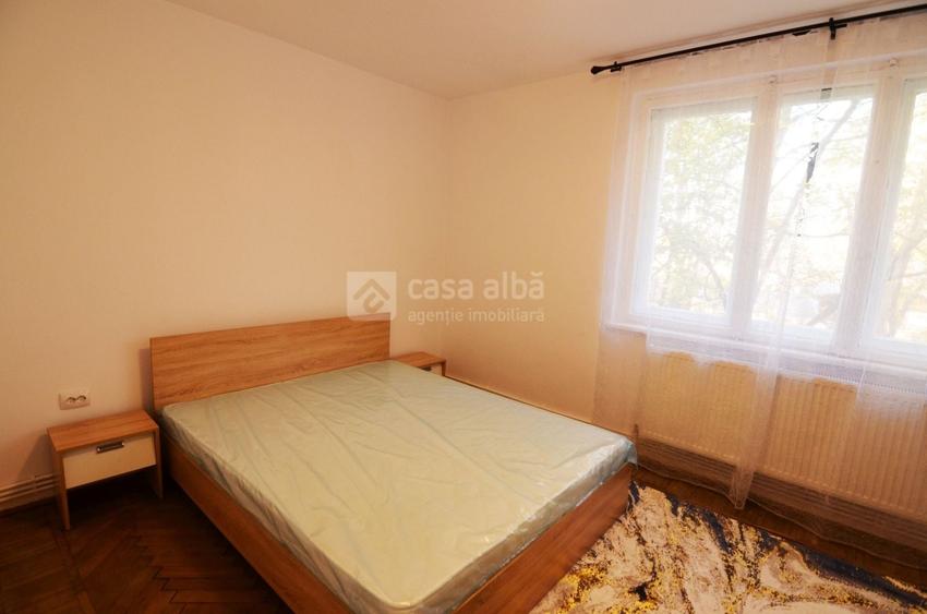 Apartament cu 3 camere semidecomandat, mobilat în Copou