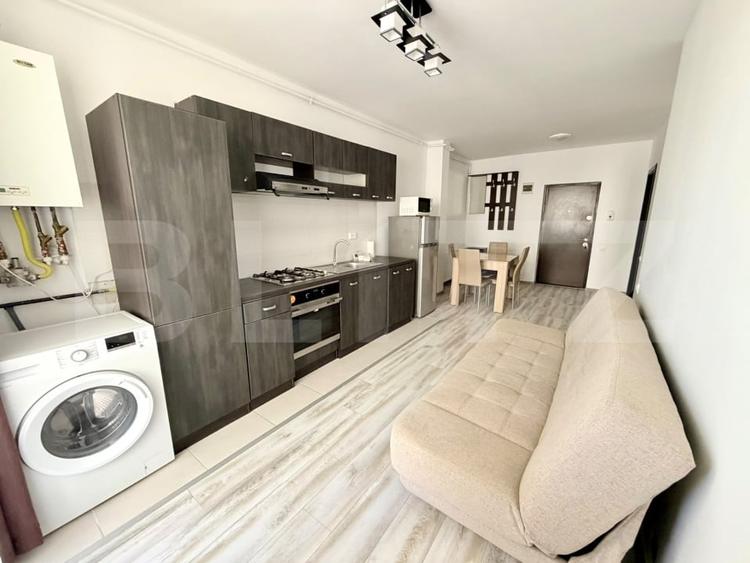 Apartament cu 2 camere semidecomandat, mobilat în Florești — fotografia 3