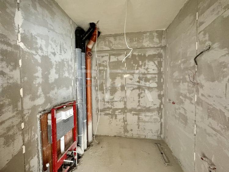Apartament cu 2 camere semidecomandat în Matei Voievod