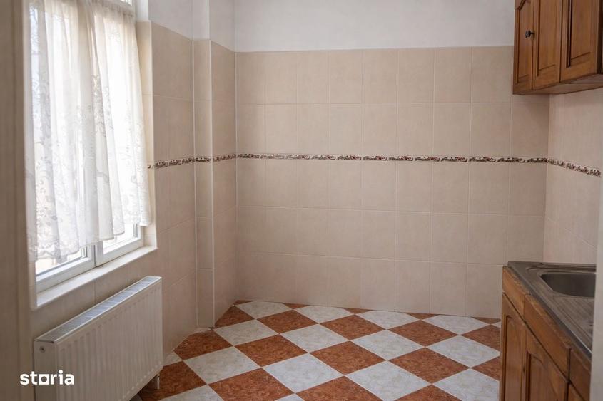 Casă cu 3 camere în Gara de Nord