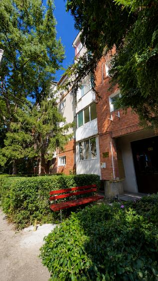 Apartament cu 2 camere decomandat în Mircea cel Bătrân